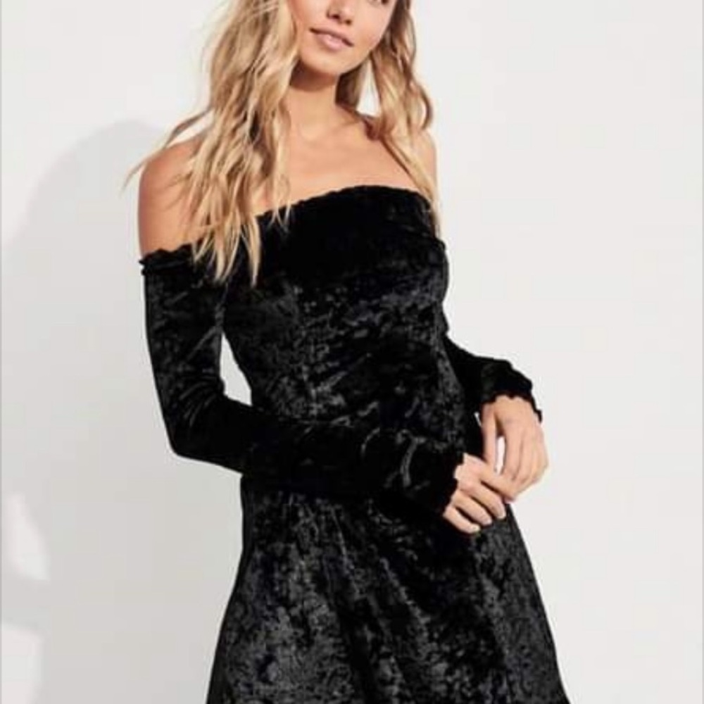 Hollister brand black velvet dress